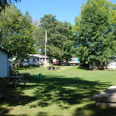 Bayfield River Cottage Colony Inc Bluewater Экстерьер фото